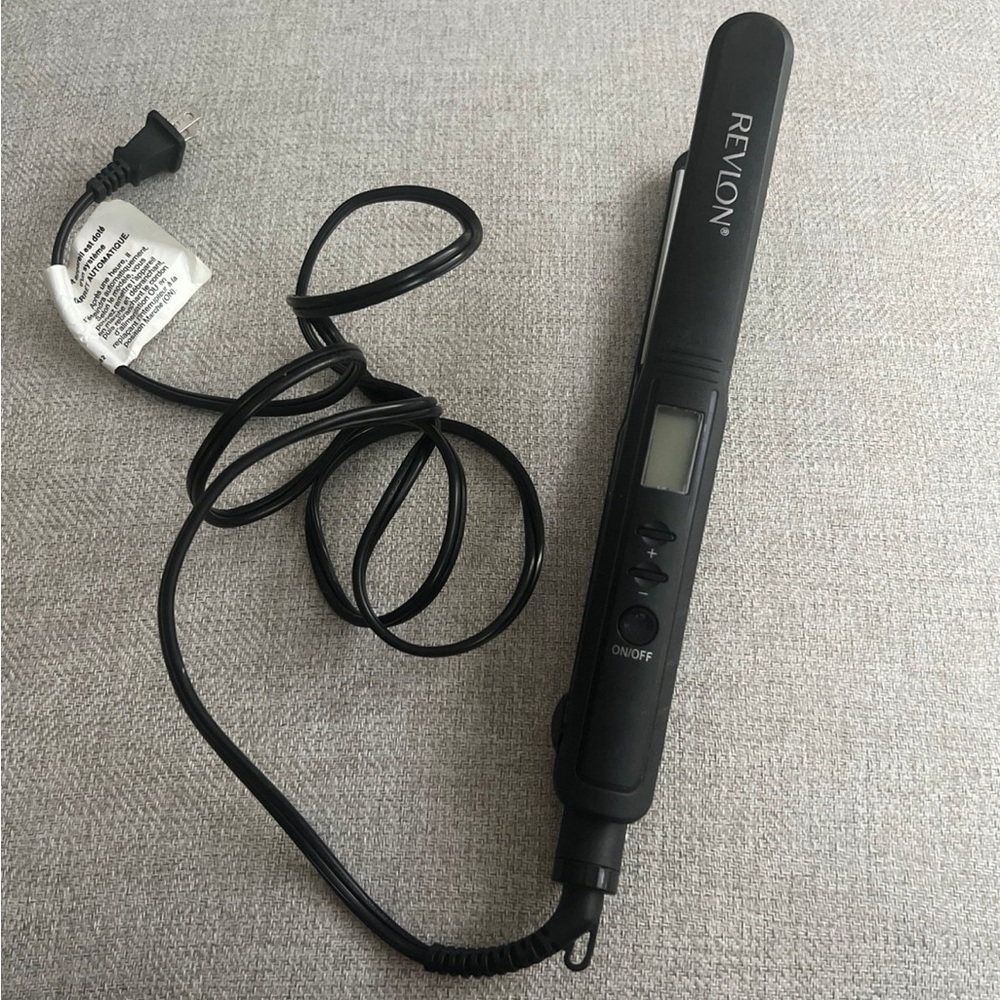 Revlon straightner